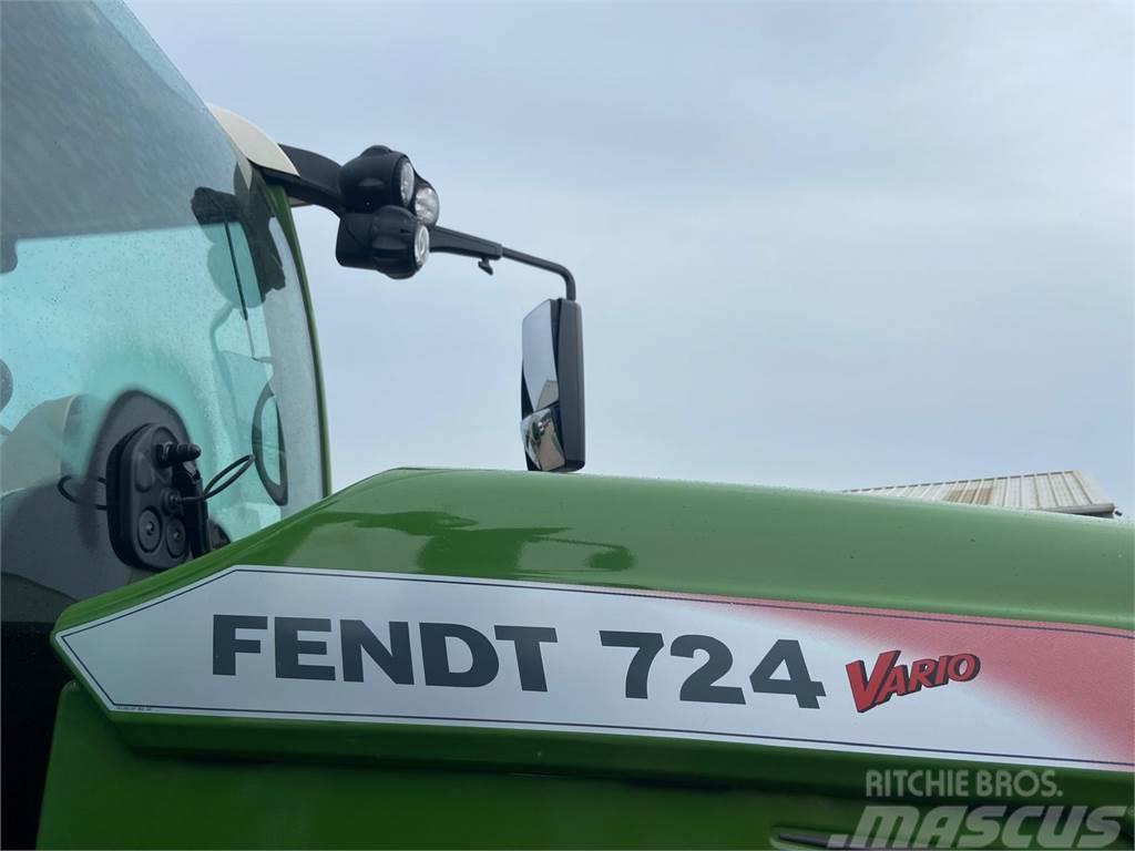 Fendt 724 Vario Traktorji