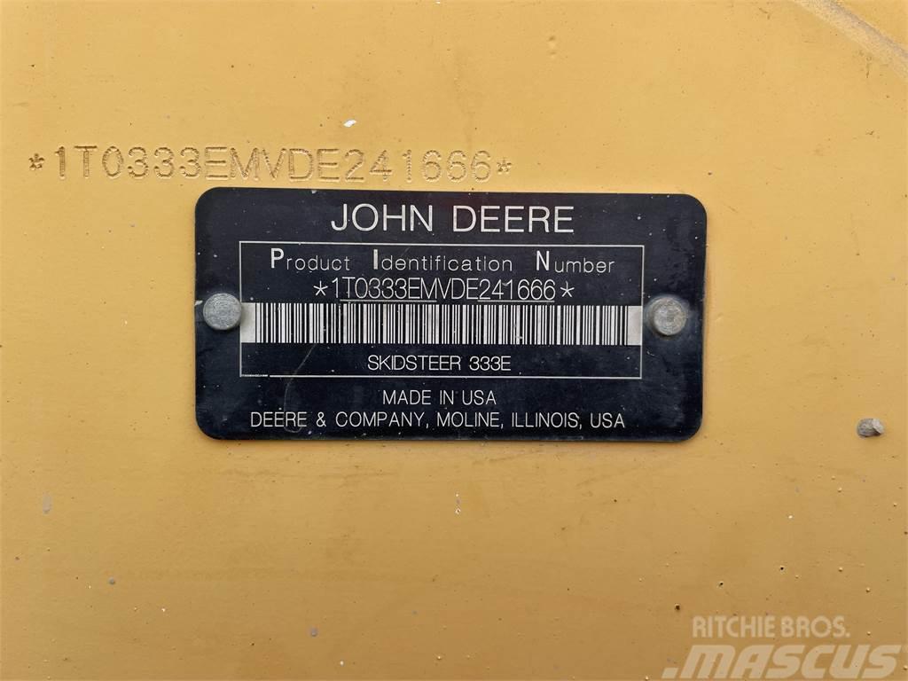 John Deere 333E Mini nakladalci