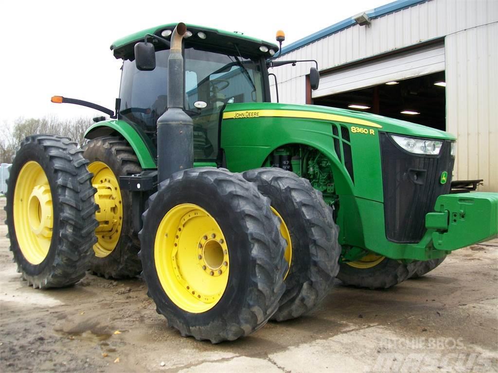 John Deere 8360R Traktorji