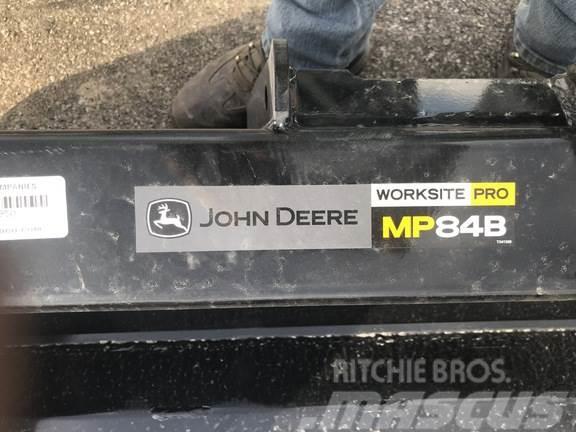 John Deere MP84 Drugo