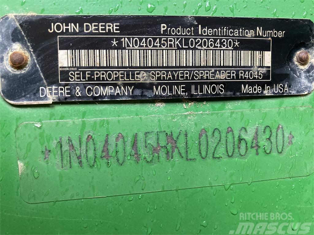 John Deere R4045 Vlečne škropilnice