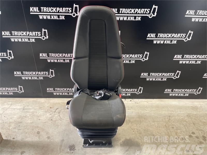 Volvo VOLVO FH4 SEAT RIGHT SIDE Other components