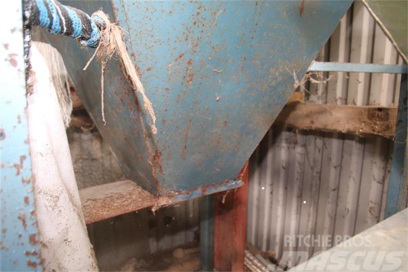  - - -  Mento stål silo på ben Oprema za razkladanje silosa