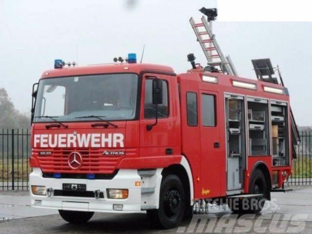 Mercedes-Benz ACTROS 1835 Feuerwehr 2080 L Fire Unit !! Drugi tovornjaki