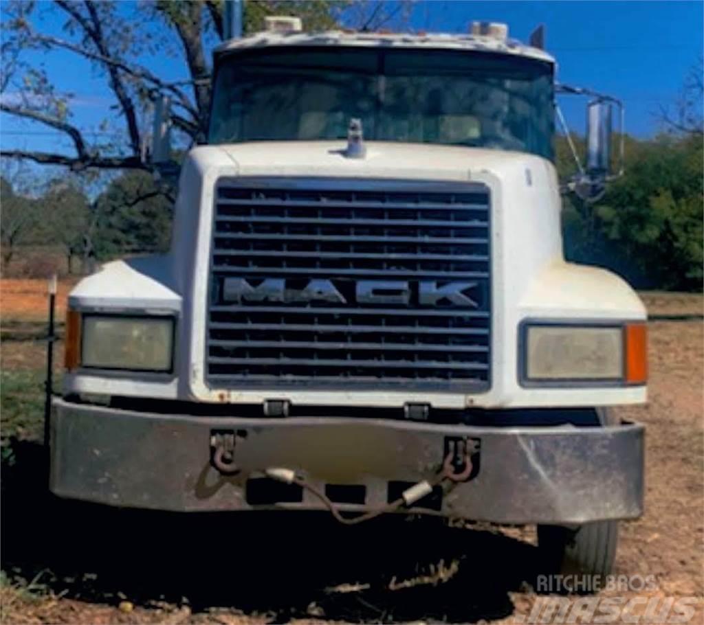 Mack CH613 Vlačilci
