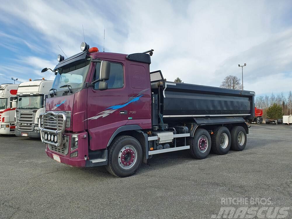 Volvo FH16 700 8X2 -11 Kiper tovornjaki