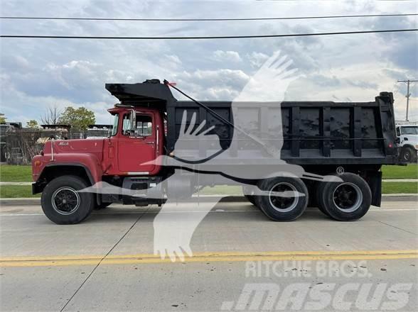 Mack RD686SX Kiper tovornjaki