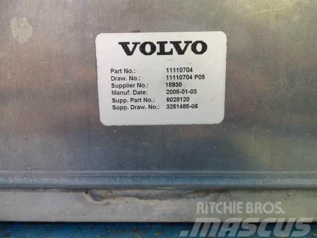 Volvo EC290CL Intercooler Radiatorji