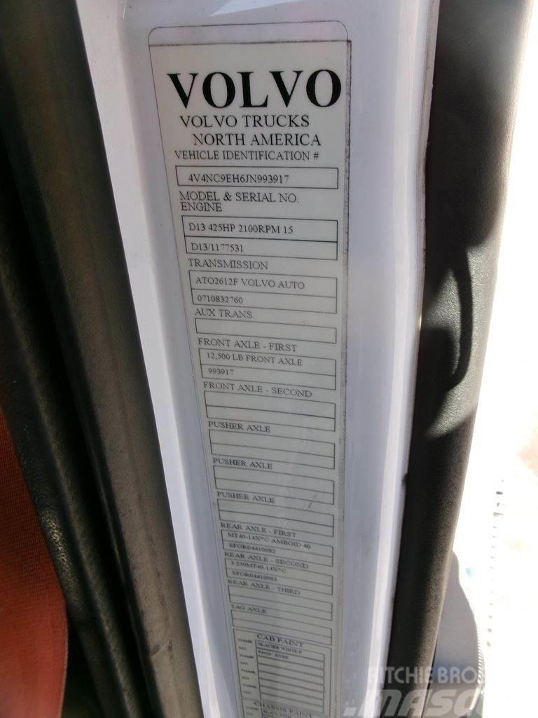Volvo VNL64T300 Vlačilci