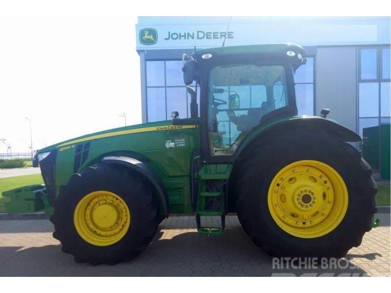 John Deere 8335R Traktorji