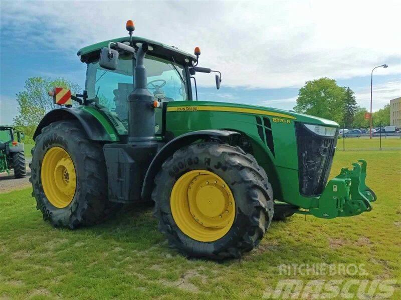 John Deere 8370 R Traktorji