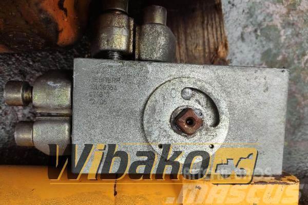Liebherr Cylinder lock / safety valve Liebherr R904C 100003 Drugi deli