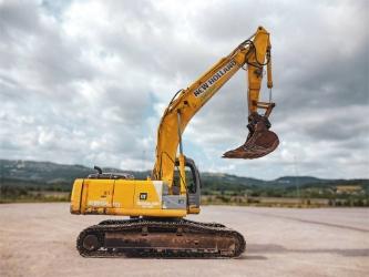 New Holland E 245 B