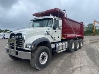 Mack GRANITE 64FR