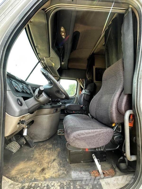 Freightliner Cascadia Transport - drugo