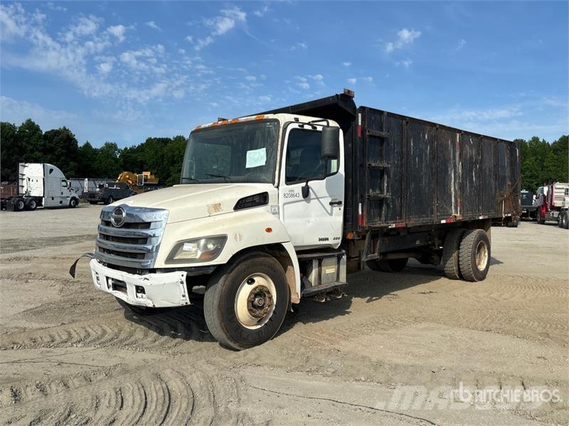 Hino 338 Drugi tovornjaki