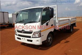 Hino 300, 915, FITTED WITH DROPSIDE BODY