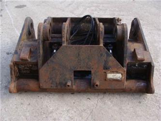 Verachtert couplers for loaders Cat 980H, 950H, Hitachi ZW310