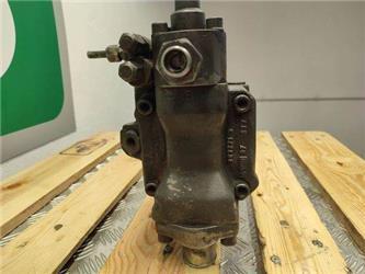 Fendt 824 Favorit (883271) hydraulic pump
