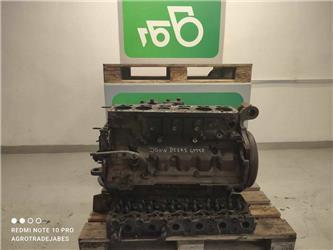 John Deere (typ 6068) engine