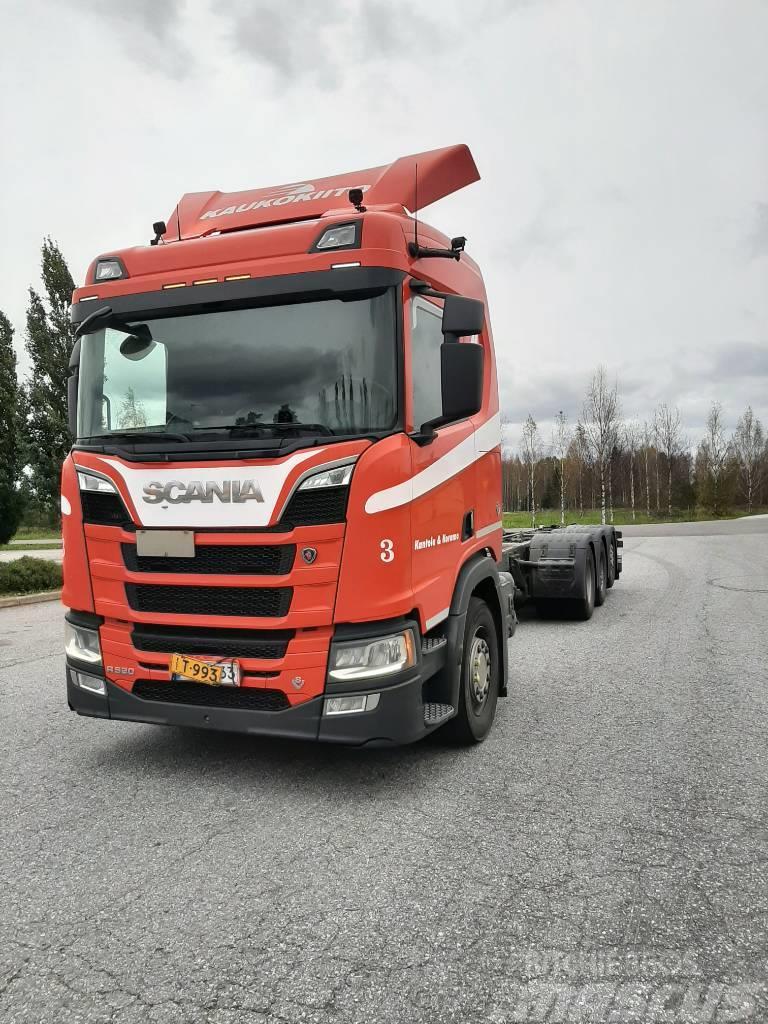 Scania R 520 Tovornjaki-šasije