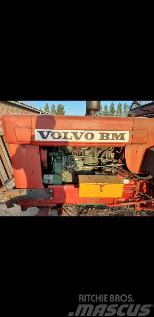 Volvo BM 650 Traktorji