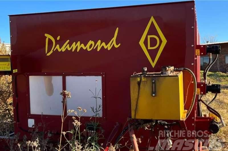  Feed Mixer Diamond FW13 Feeder Naprave za predelavo in shranjevanje žetve - Ostalo