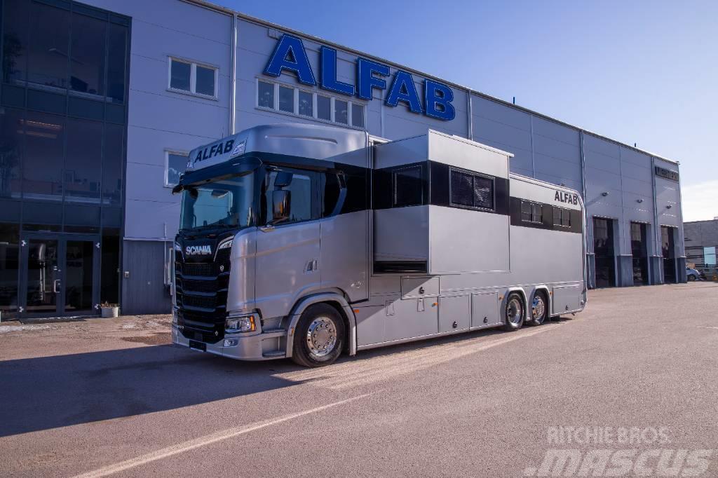 Scania V8 Hästlastbil med uppskjut och utskjut ALFAB Limi Tovornjaki za prevoz živine