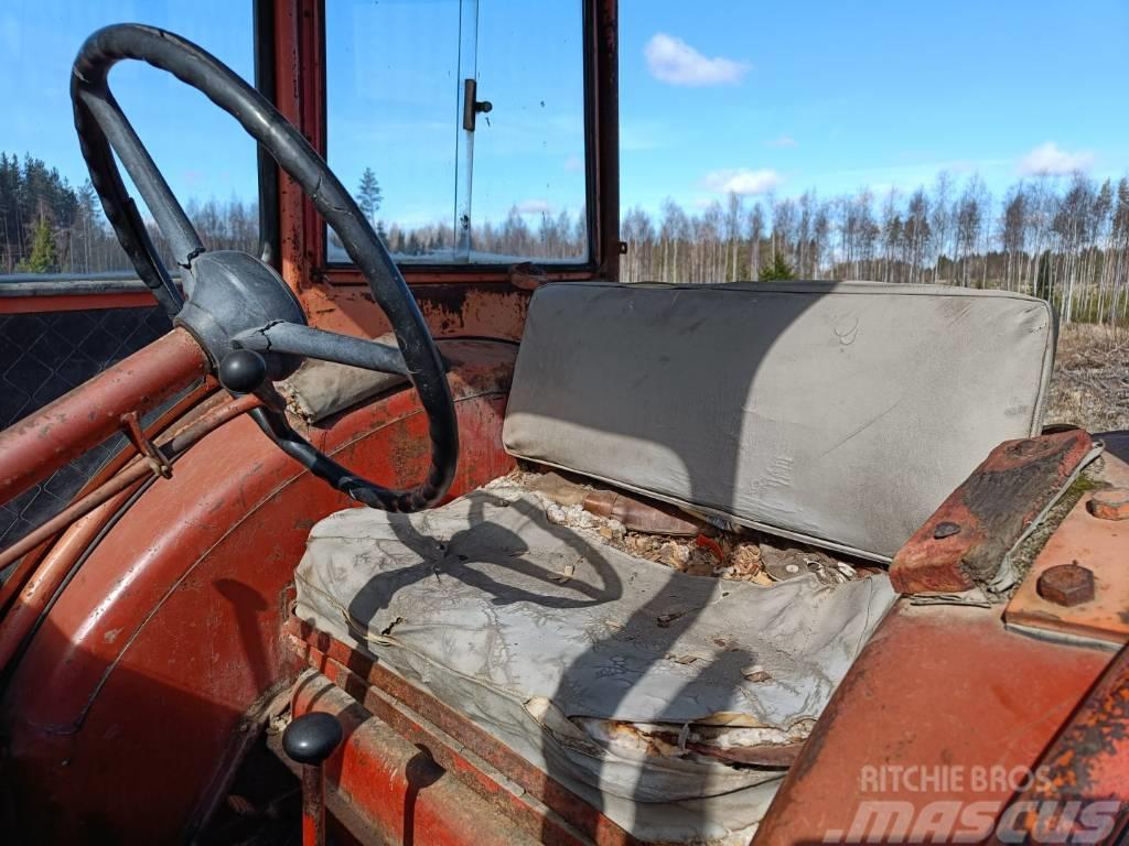 Belarus T40 traktori - VIDEO Traktorji