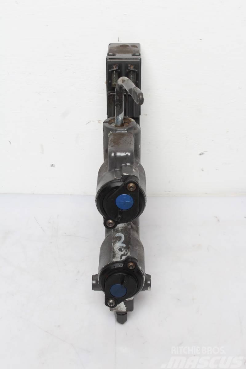 Valtra S374 Remote control valve Hidravlika