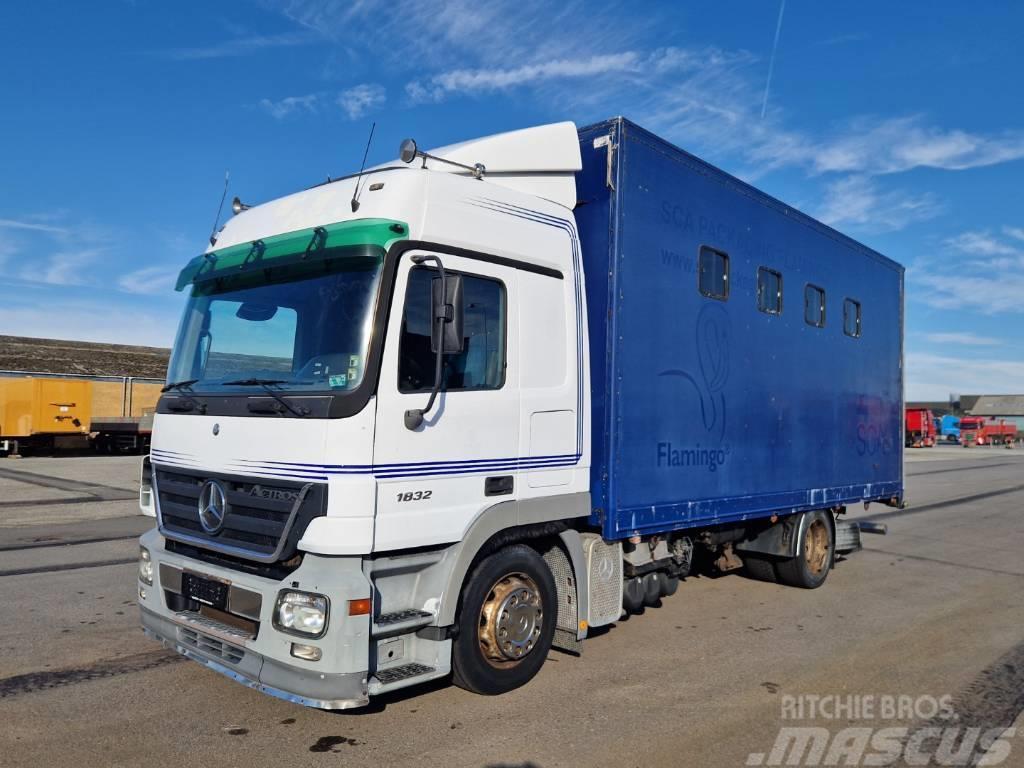 Mercedes-Benz Actros 1832 4x2 Euro 3 Horse transporter Tovornjaki za prevoz živine