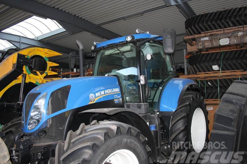 New Holland T7.200 CLASSIC Traktorji
