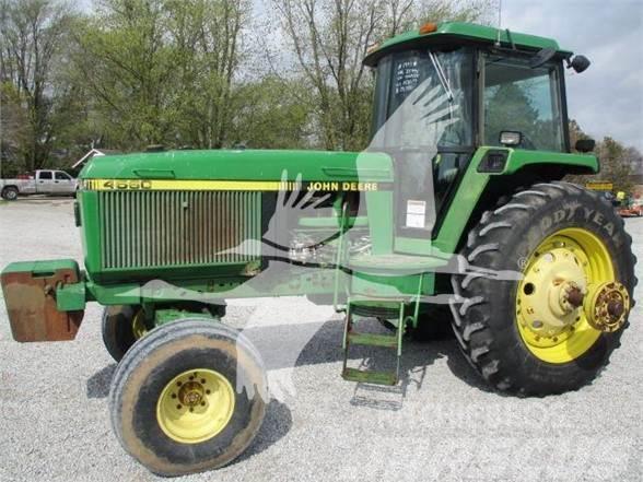 John Deere 4560 Traktorji