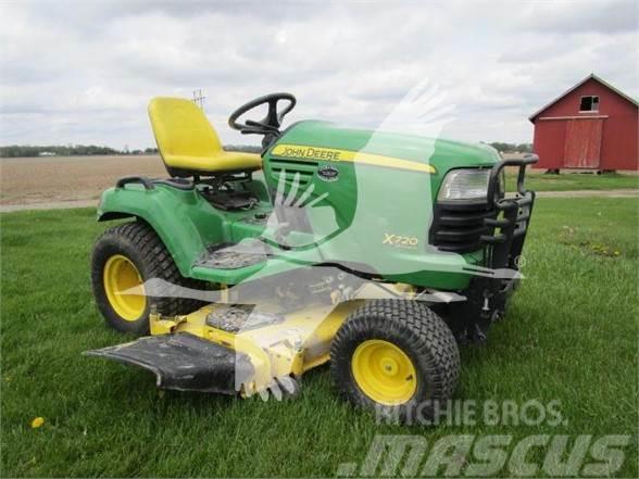 John Deere X720 Vrtni traktor kosilnice
