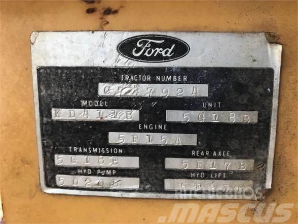 Ford 445A Kolesni nakladalci