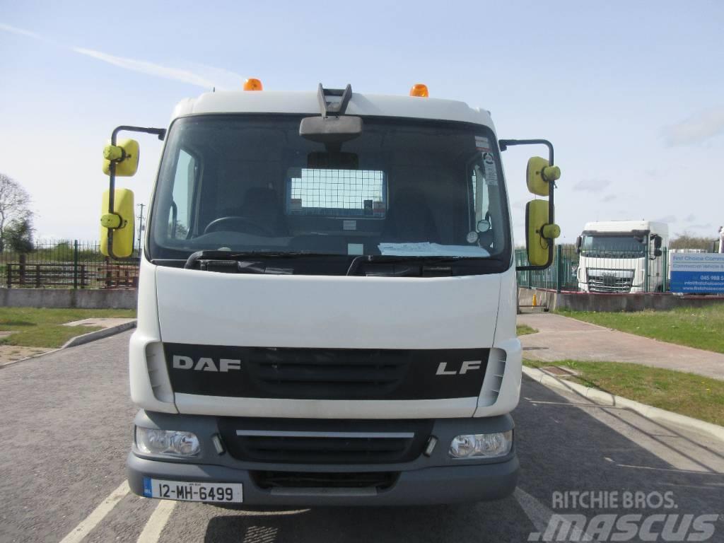 DAF 45.210 ATI Tovornjaki za prevoz avtomobilov z vitlom