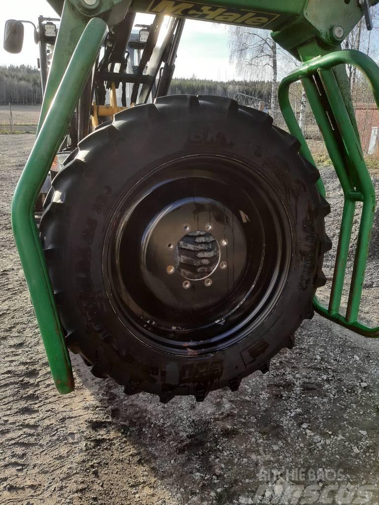 BKT radodlings hjul komplett Druga oprema za traktorje