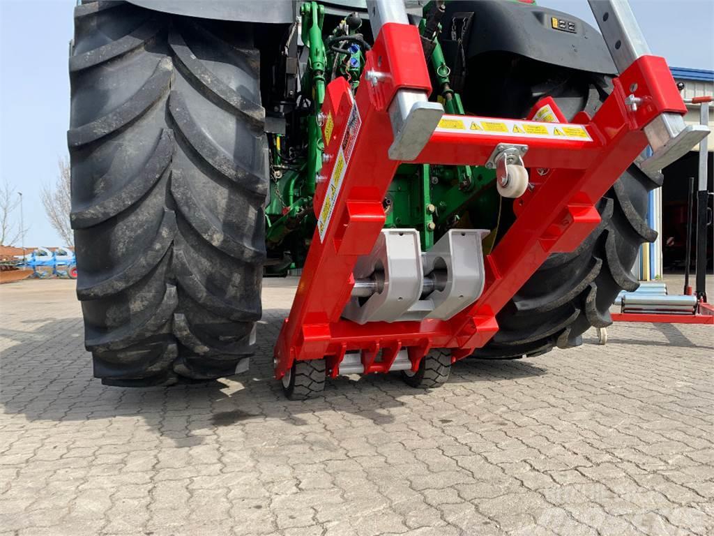  SONSTIGE Trakjak Selbsthebesystem für Traktoren Drugi kmetijski stroji