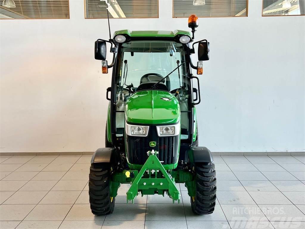 John Deere 3046R Manjši traktorji