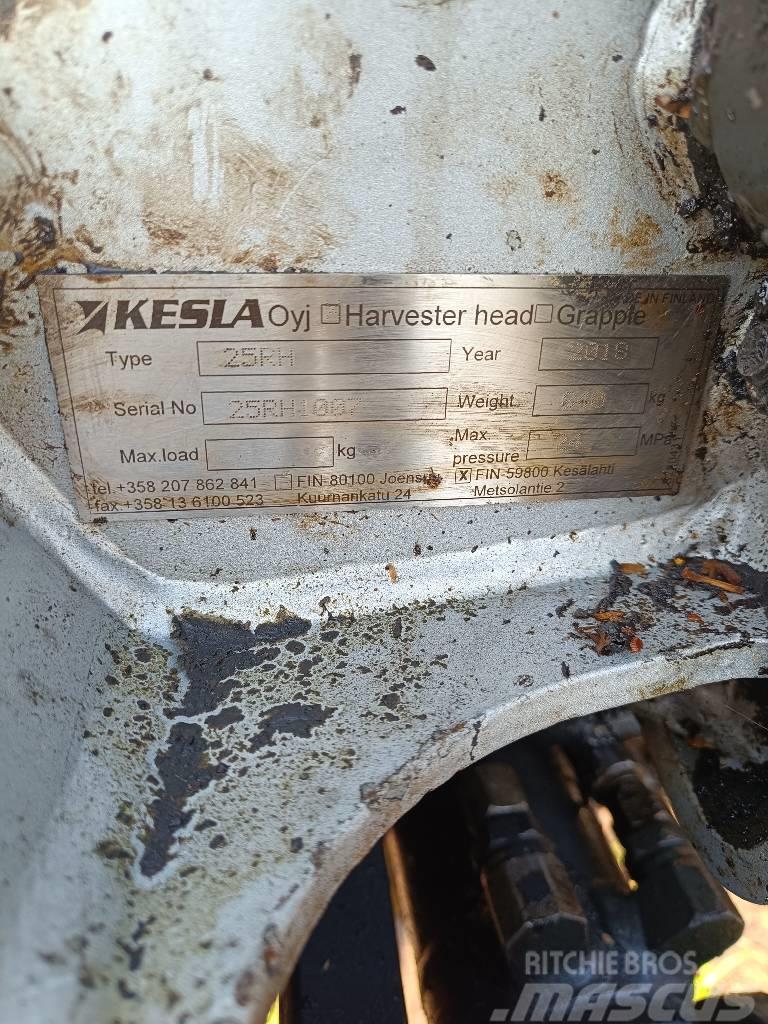  Cabezal procesador cortador forestal Kesla 25rhll Stroji za kleščenje