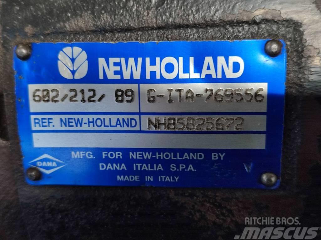 New Holland NEW HOLLAND LM 435 steering assist cylinder Podvozje in vzmetenje