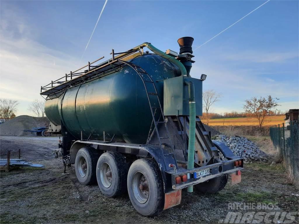  Deutsche Kockum 32000 kg Cisterne za gnojnico