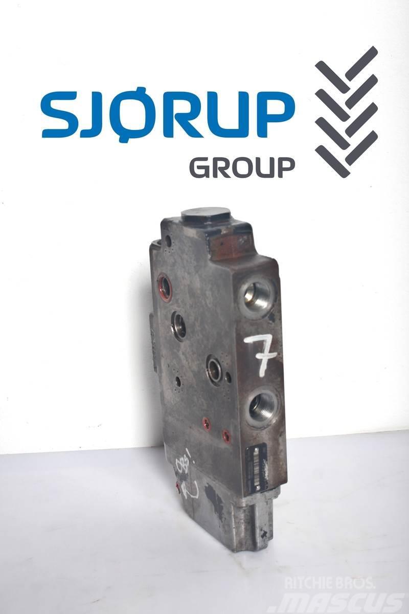 Deutz-Fahr Agrotron 6180 TTV Remote control valve Hidravlika