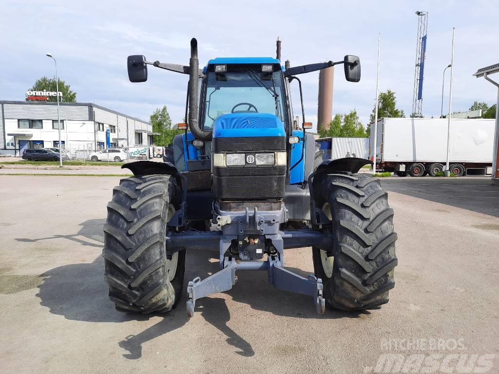 New Holland 8560 RC Traktorji
