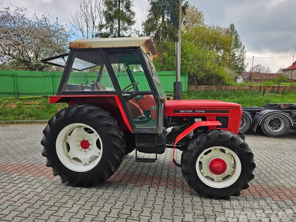 Zetror 7045 Zetor 7045 4x4 Ciągnik rolniczy Traktorji