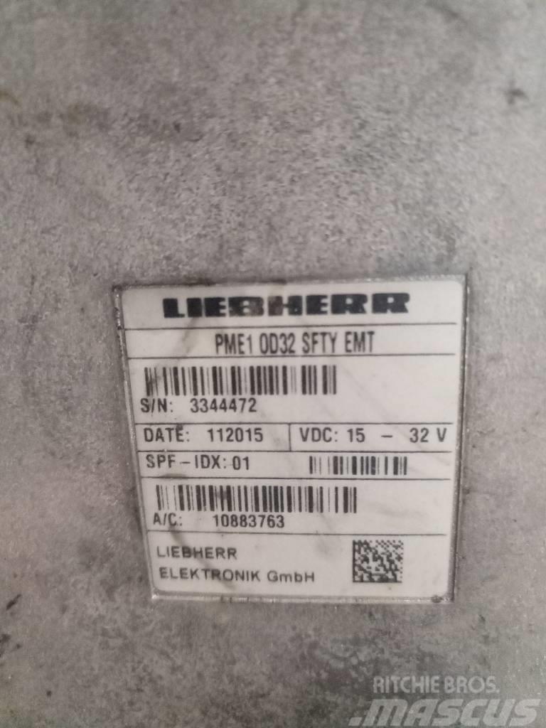 Liebherr R 916 LC Elektronika