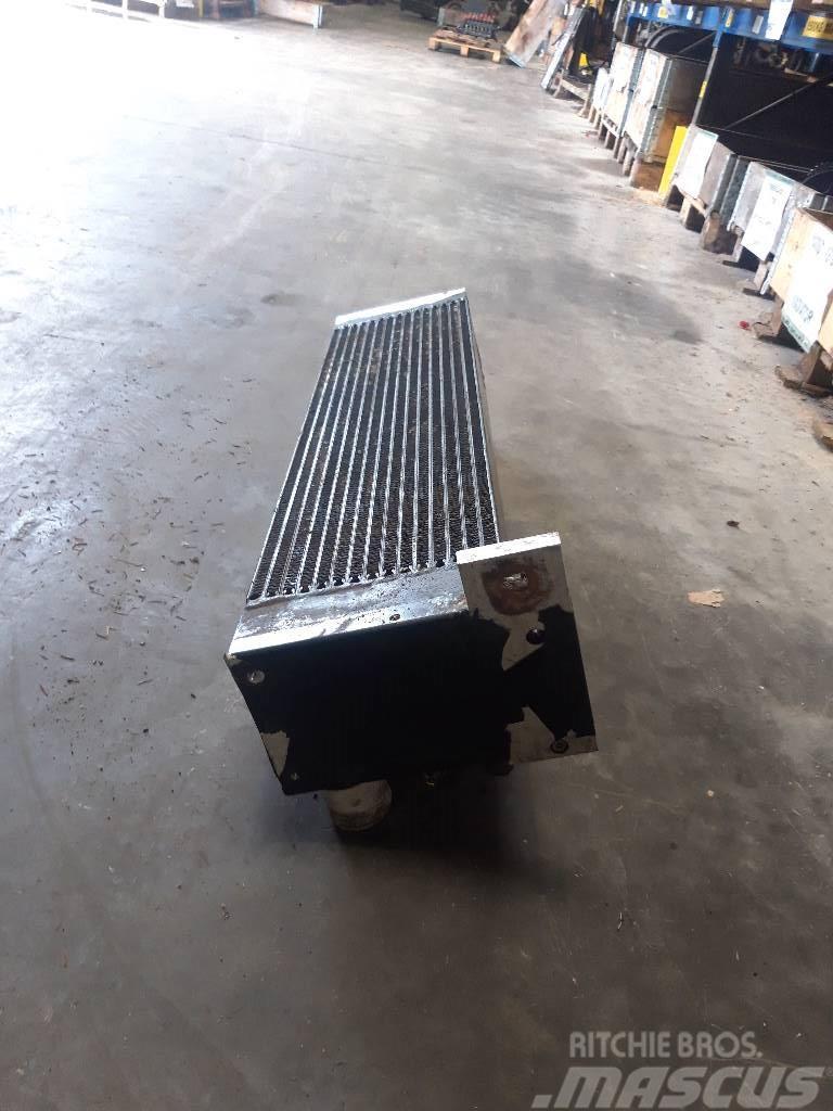 Timberjack 1070D water radiator Motorji