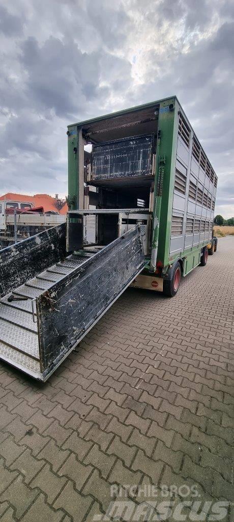  Przyczepa 2 osiowa do transportu zwierząt Prikolice za prevoz živine