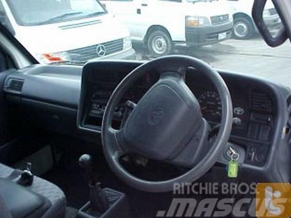 Toyota HIACE RZH103R Dostavna vozila / kombiji