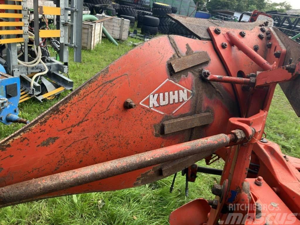 Kuhn VM 122 4ET Plugi